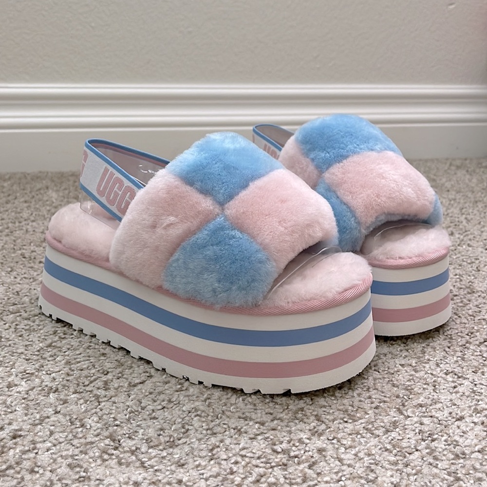 UGG Disco Check Platform Slides Women’s Size 5.0